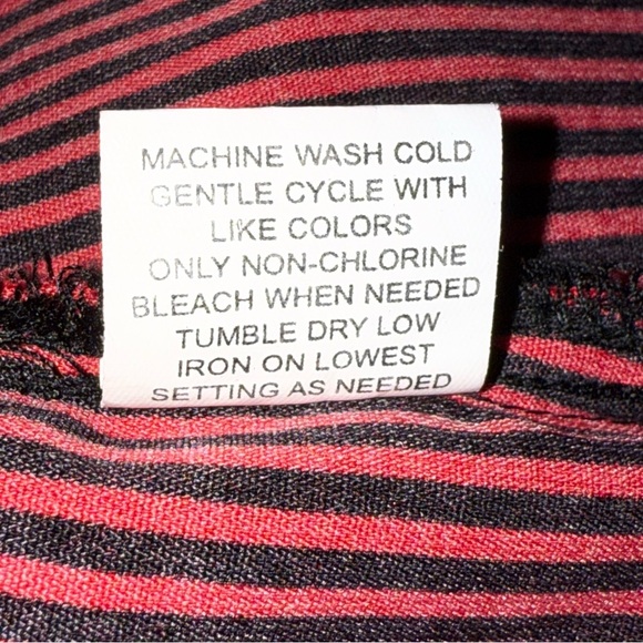 Elementz Women’s Red and Black Striped Soft button down long sleeve shirt Large - Picture 10 of 10